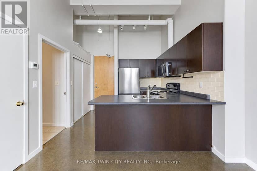 405 - 404 King Street W, Kitchener, photo 2