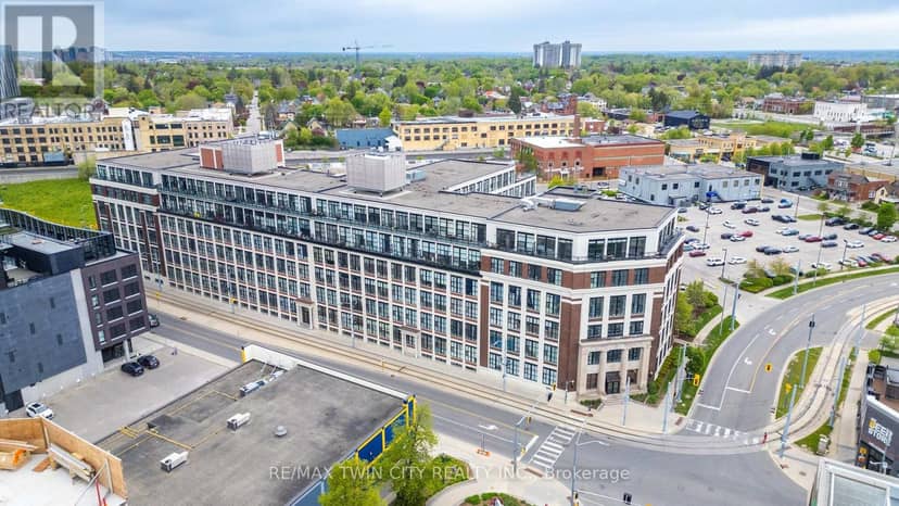 405 - 404 King Street W — photo 32 of 40