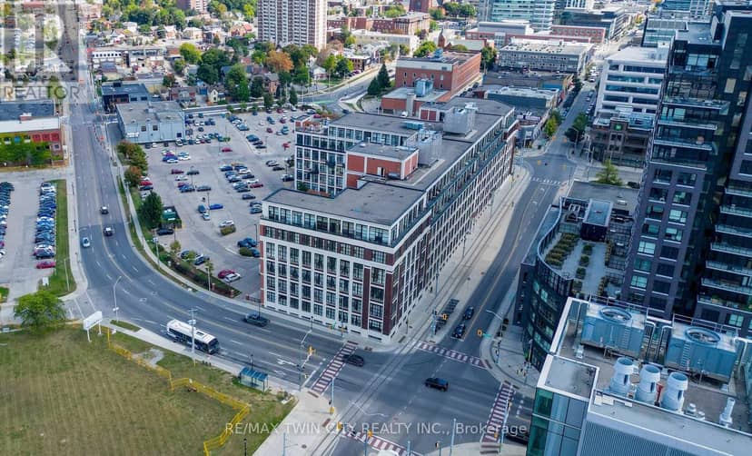 405 - 404 King Street W — photo 34 of 40
