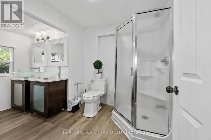 5268 Oriole Beach -180 Road — photo 14 of 24