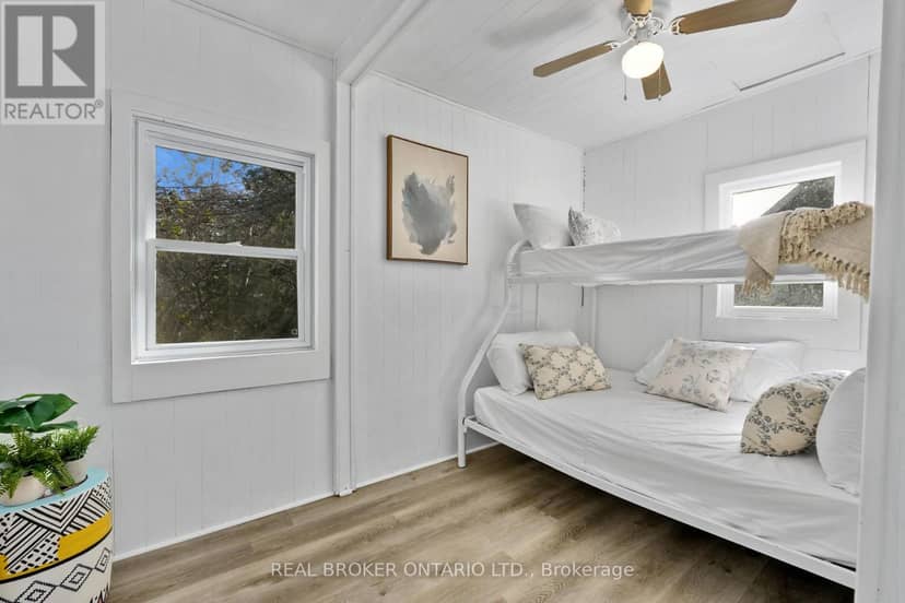 5268 Oriole Beach -180 Road — photo 17 of 24