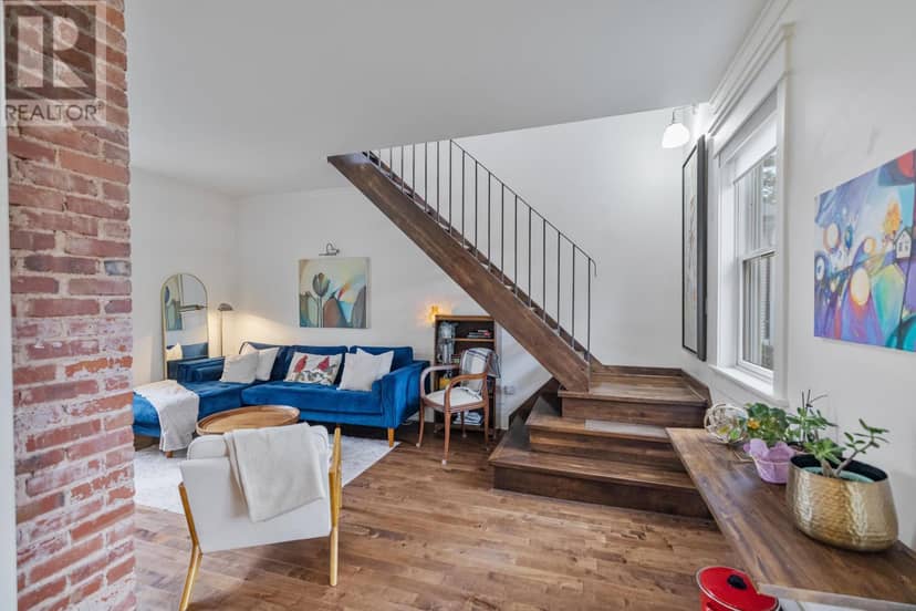 25 York Lane — photo 14 of 40
