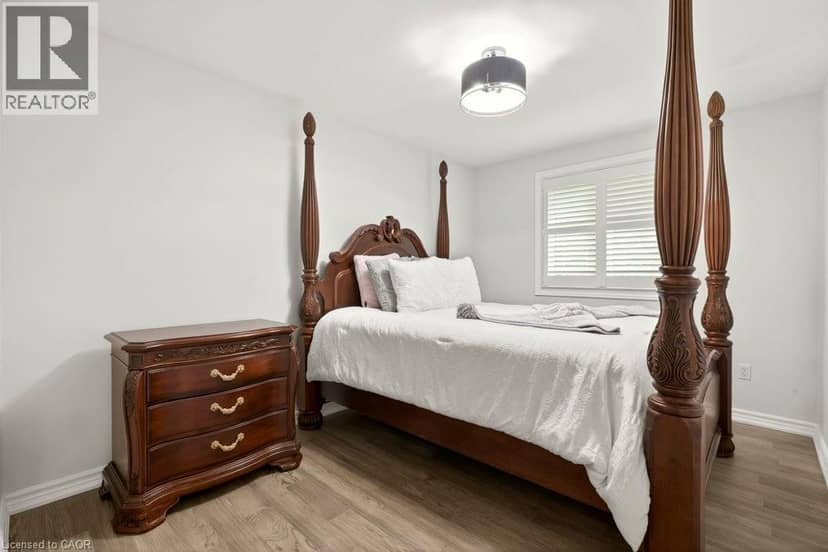 478 GLANCASTER Road — photo 15 of 40