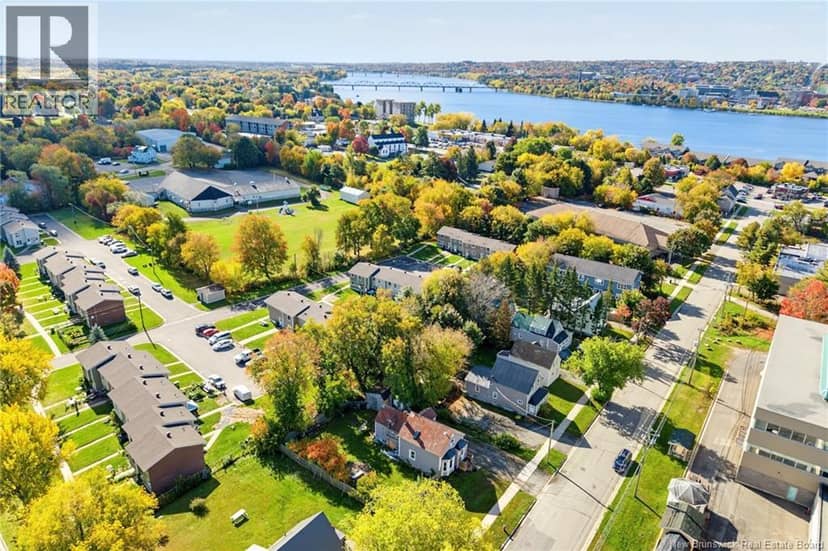 272 Hughes street — photo 6 of 40