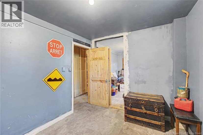 272 Hughes street — photo 36 of 40