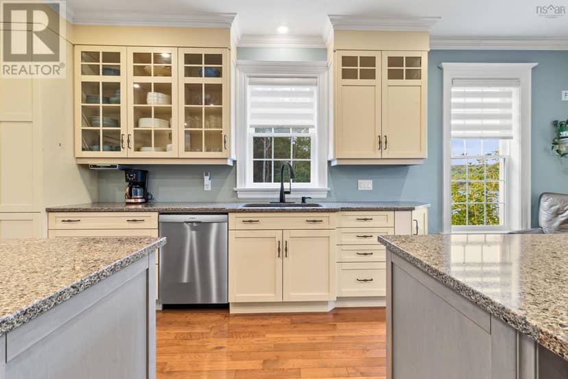 1731 West Side Lochaber Road — photo 8 of 40