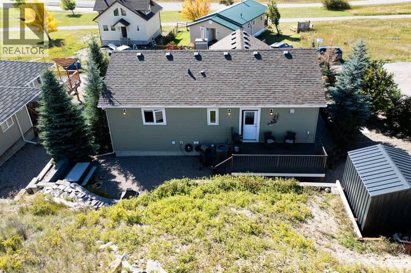 619 Chinook Crescent — photo 32 of 40