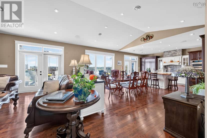 18 Clipper Court — photo 16 of 40