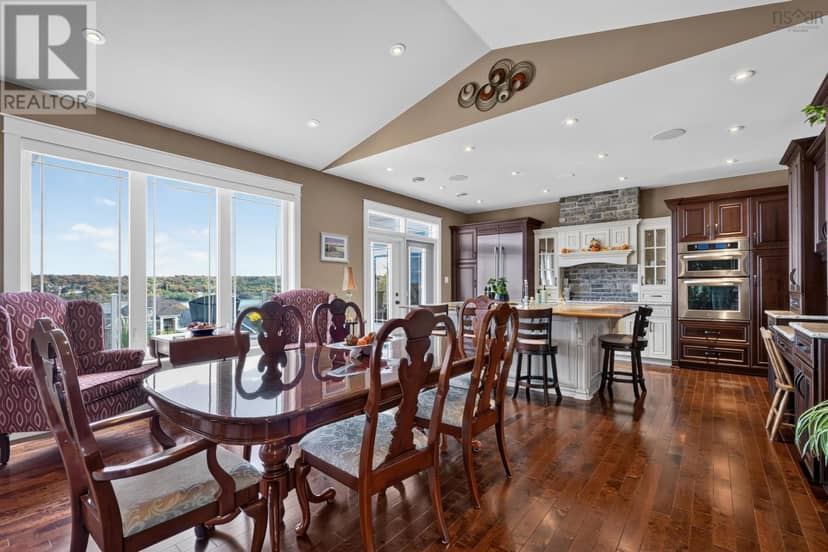 18 Clipper Court — photo 19 of 40