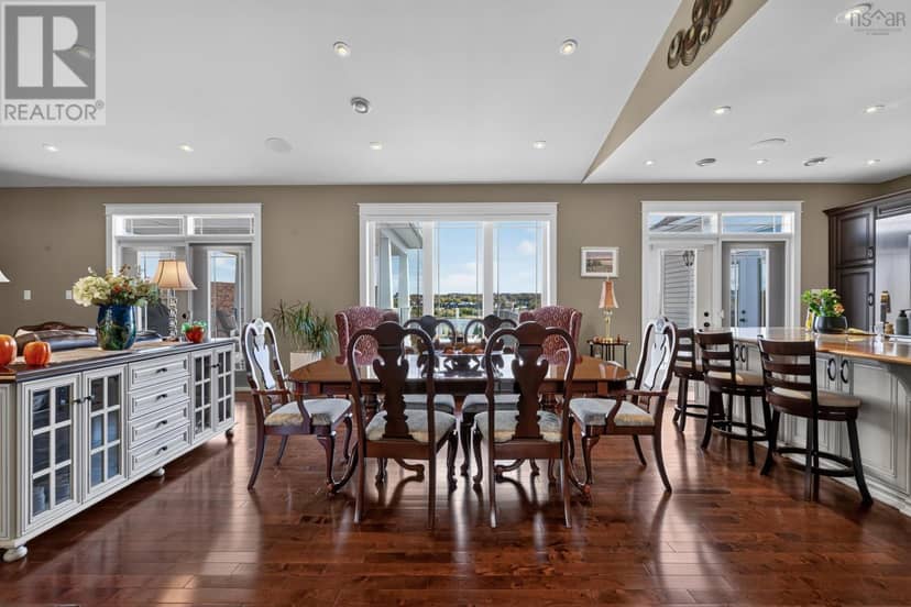 18 Clipper Court — photo 20 of 40