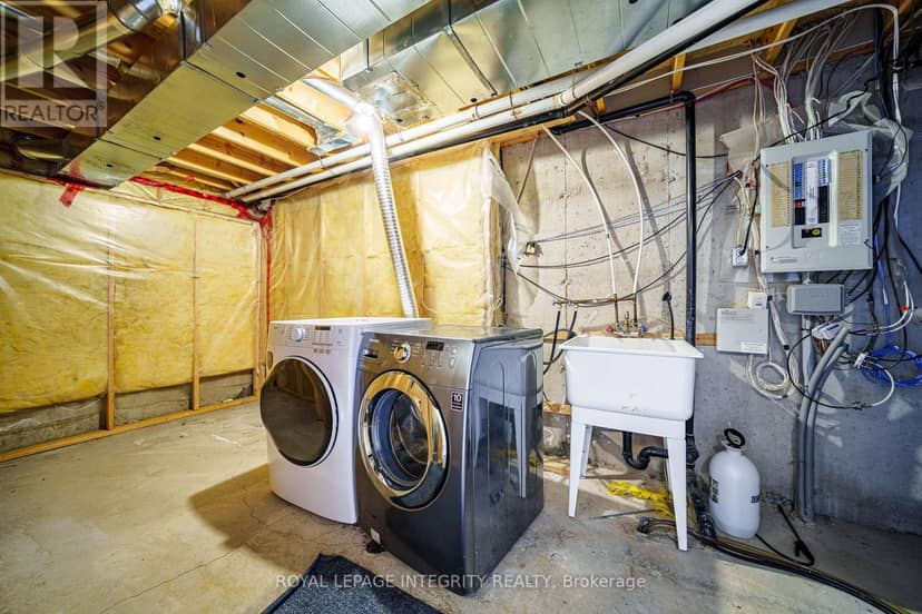 3 Binbury Way — photo 40 of 40