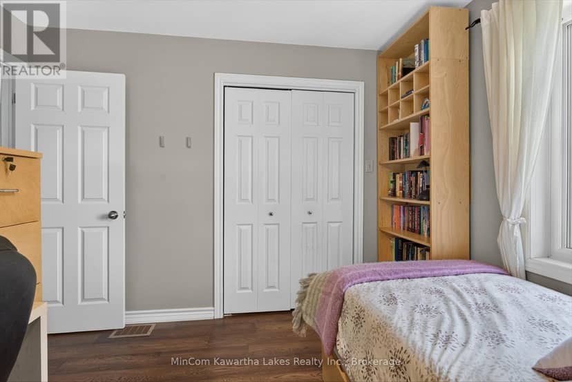 1947 Parkwood Circle — photo 33 of 40