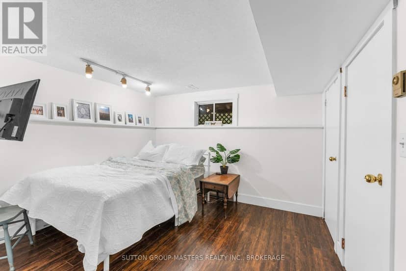 5390 Bedford Road — photo 38 of 40
