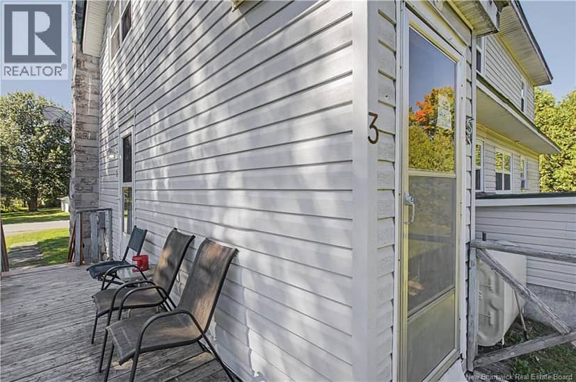 3 Gorman Boulevard — photo 15 of 20