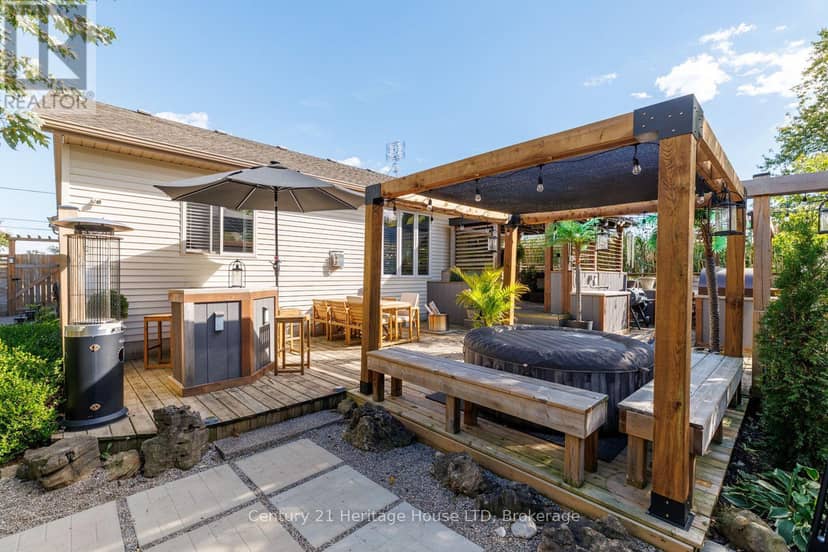 21 Burleigh Road S — photo 37 of 40