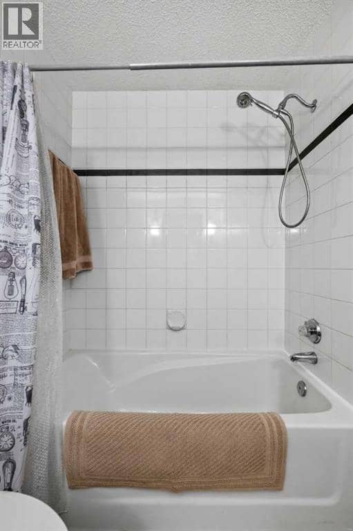 38 Richelieu Court SW — photo 20 of 40