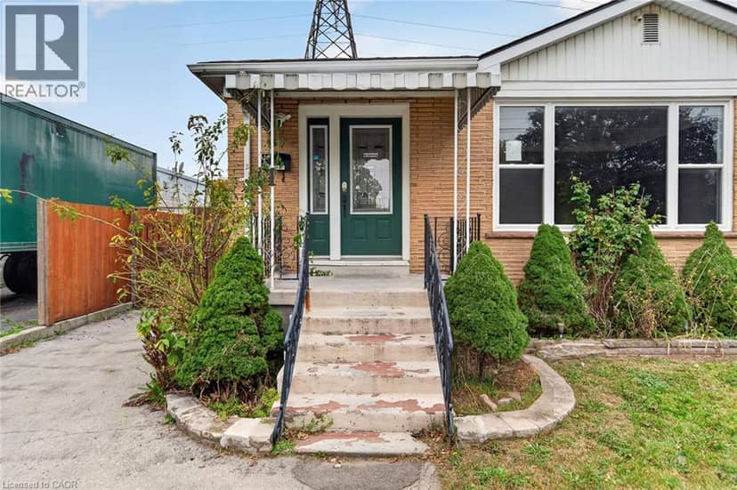 11 SELKIRK Avenue — photo 2 of 40