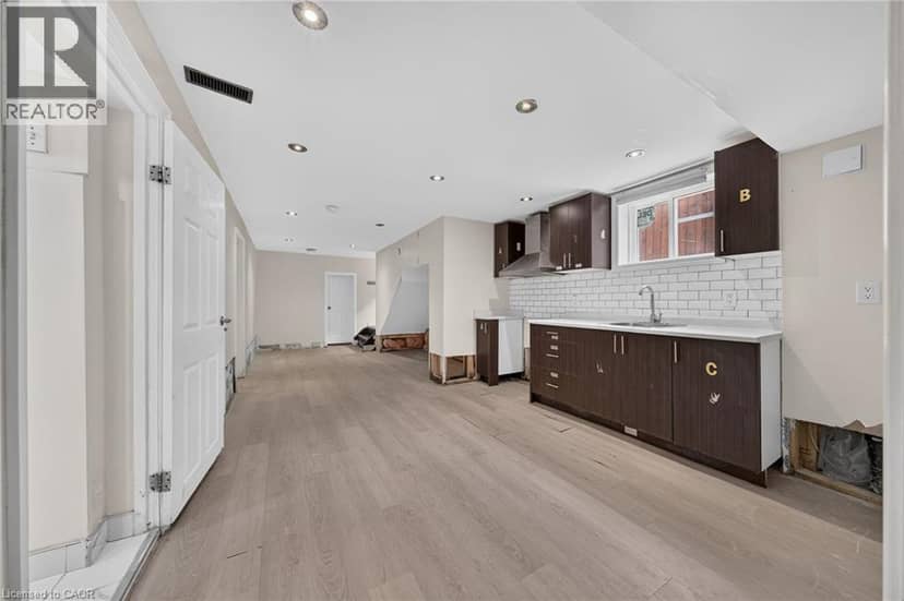 11 SELKIRK Avenue — photo 28 of 40