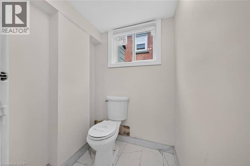 11 SELKIRK Avenue — photo 32 of 40