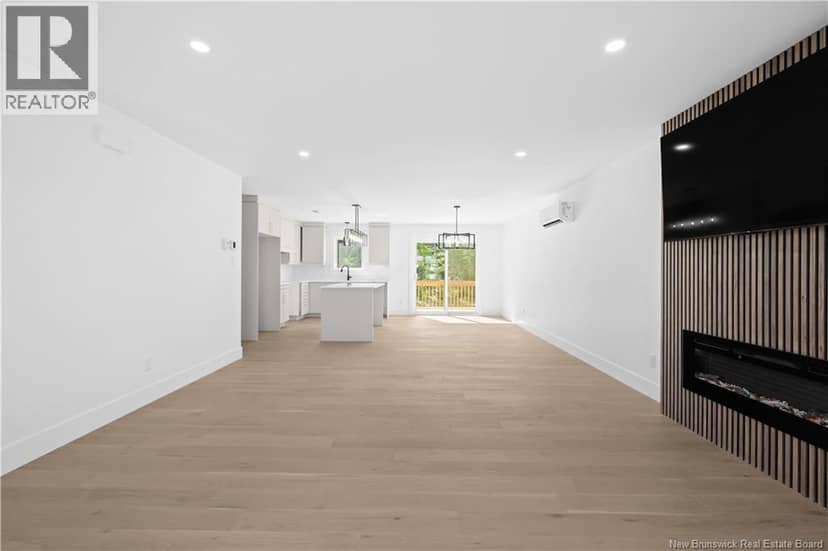 196 Carrington Drive, Riverview, photo 7