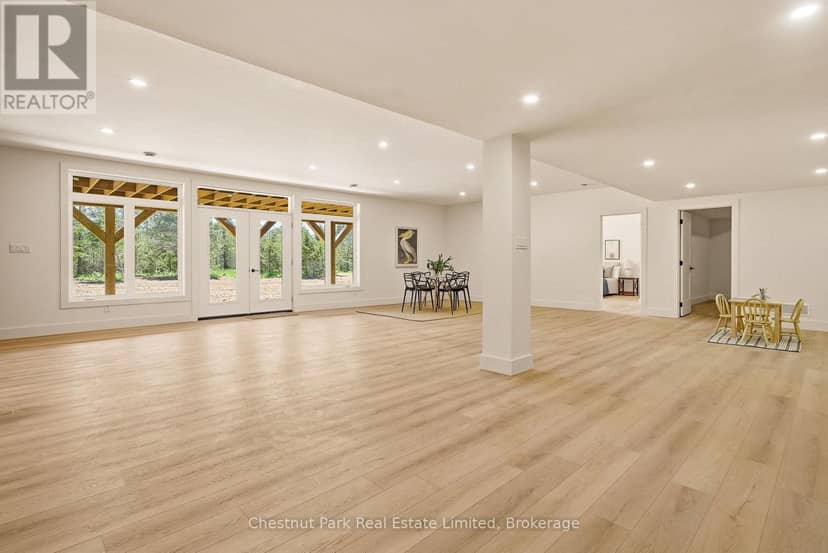 2621 Victoria Road — photo 37 of 40
