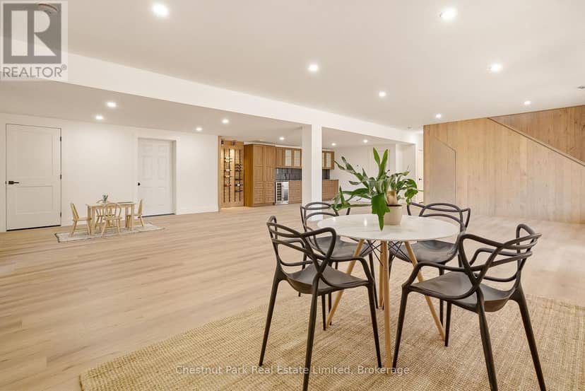 2621 Victoria Road — photo 35 of 40