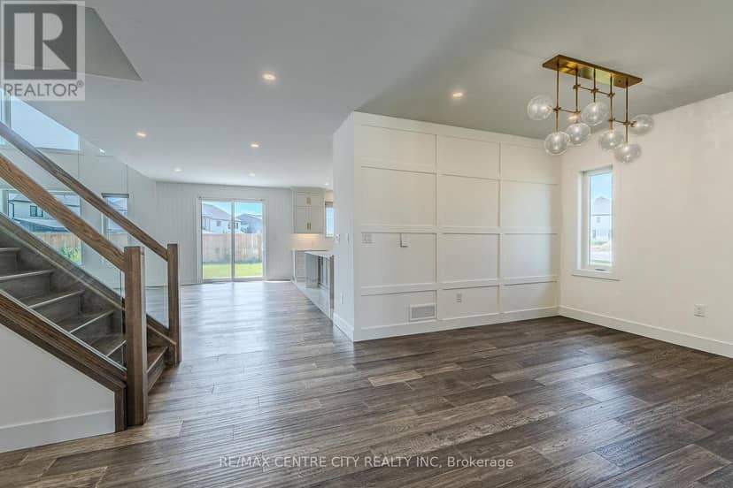 7290 Silver Creek Circle — photo 11 of 40