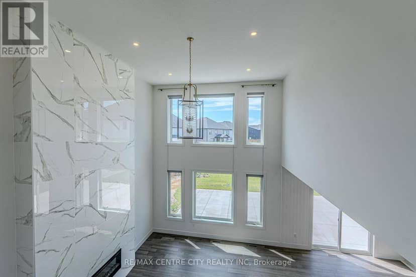 7290 Silver Creek Circle — photo 17 of 40