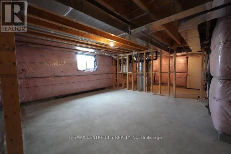 7290 Silver Creek Circle — photo 37 of 40