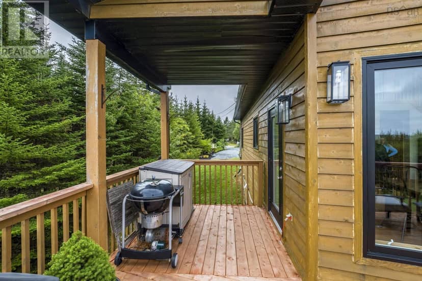 5 Evergreen Crescent — photo 14 of 40