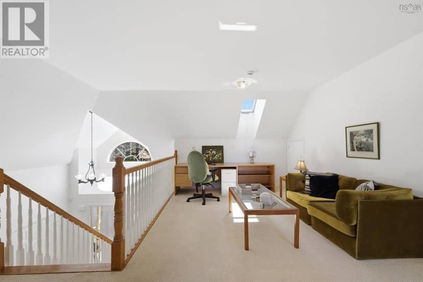 243 Lakeshore Drive — photo 24 of 40