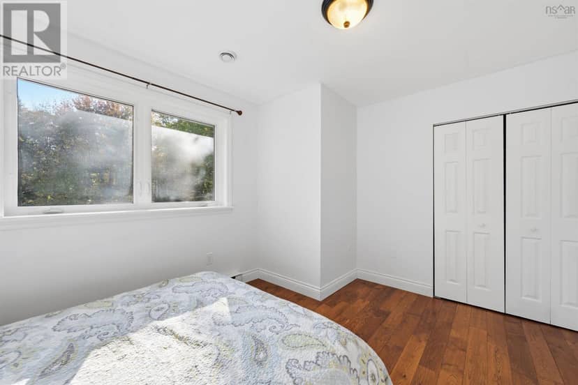18 Sandstone ave — photo 27 of 40