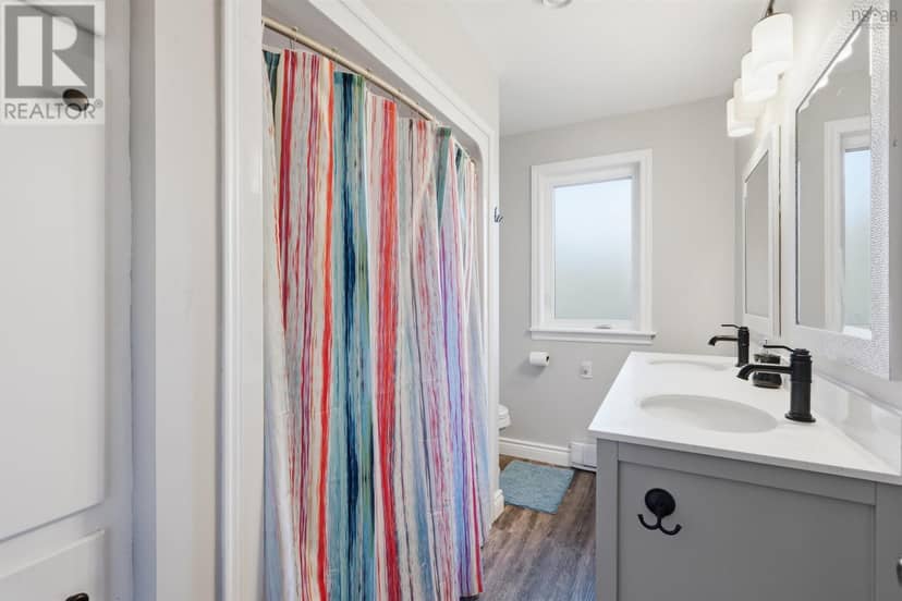18 Sandstone ave — photo 30 of 40