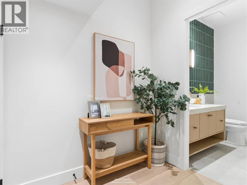 2 2541 E 2ND AVENUE, Vancouver, photo 7