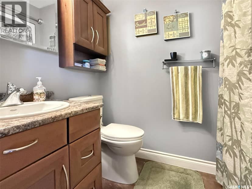 828 Colonel Otter DRIVE — photo 12 of 40