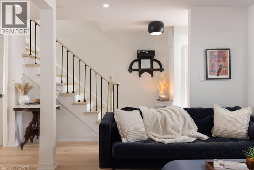 1422 GHENT Avenue — photo 3 of 27