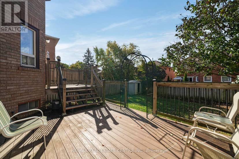 39 Killaloe Crescent — photo 17 of 20