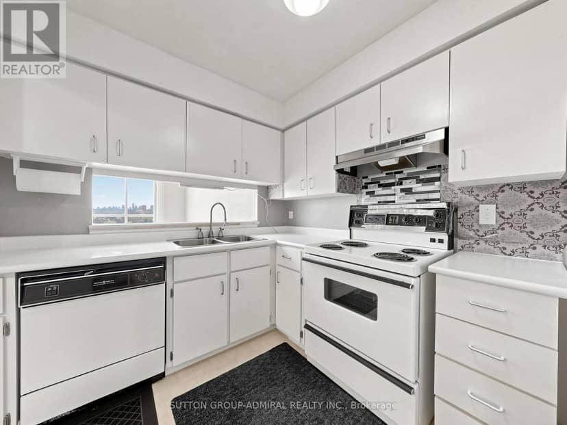 1108 - 2470 Eglinton Avenue — photo 12 of 39