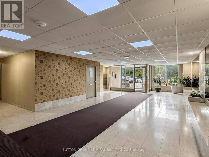 1108 - 2470 Eglinton Avenue, Toronto, photo 3