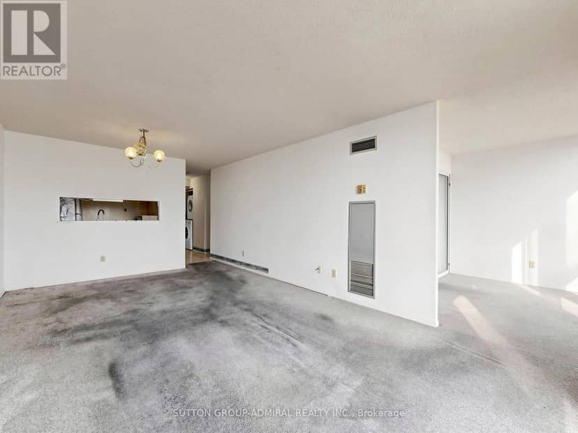1108 - 2470 Eglinton Avenue — photo 9 of 39