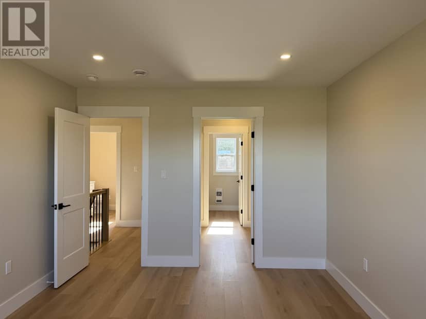 37 Pope Avenue — photo 13 of 17