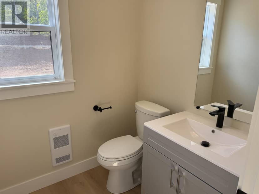37 Pope Avenue — photo 9 of 17