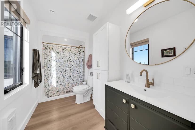 64 DINGWELL Road — photo 31 of 40