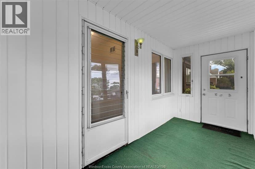 2032 Verdun Avenue — photo 6 of 26