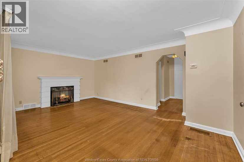 2032 Verdun Avenue — photo 9 of 26