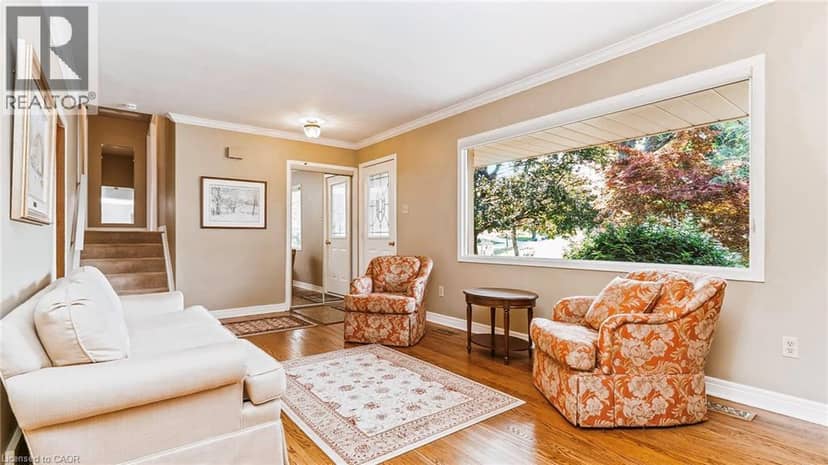 457 THREE VALLEYS Crescent — photo 7 of 40