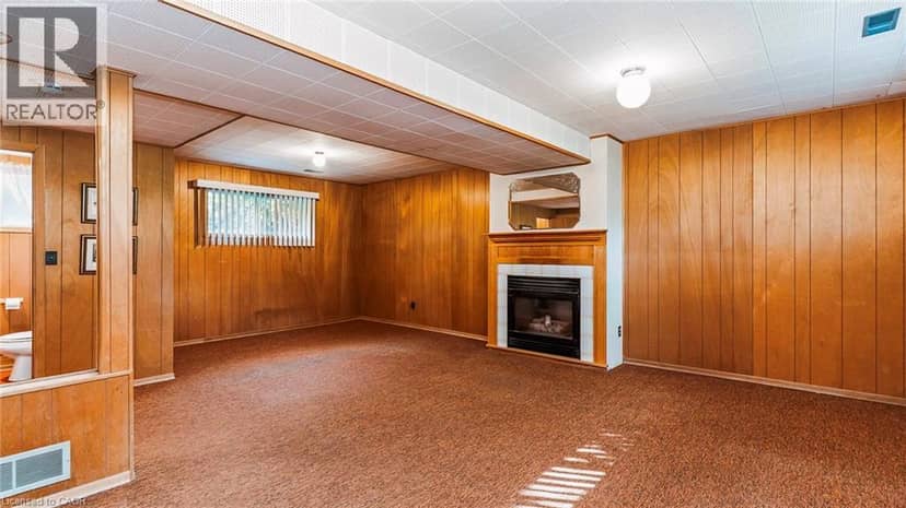 457 THREE VALLEYS Crescent — photo 26 of 40