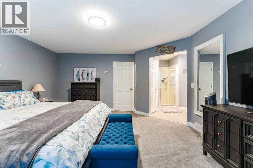 43 Elgin Drive SE — photo 23 of 40