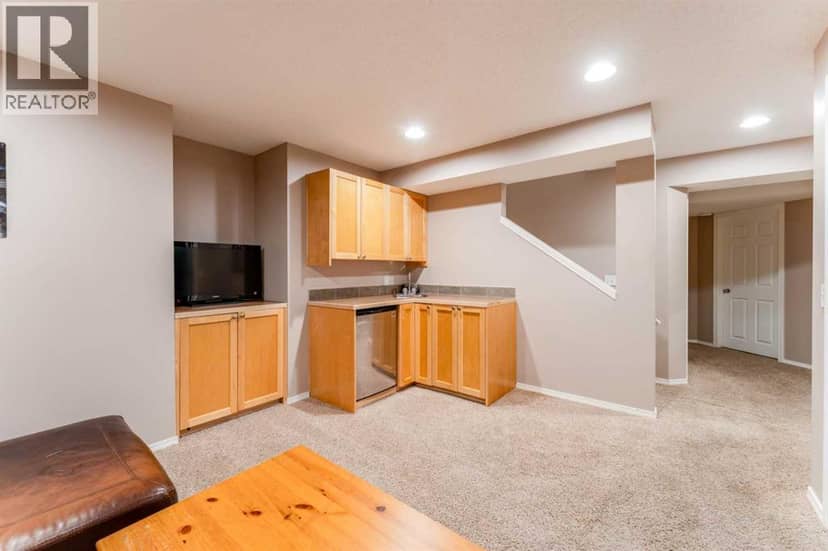43 Elgin Drive SE — photo 31 of 40