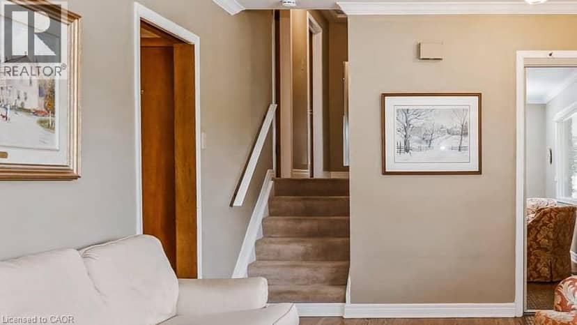 457 THREE VALLEYS Crescent — photo 14 of 40